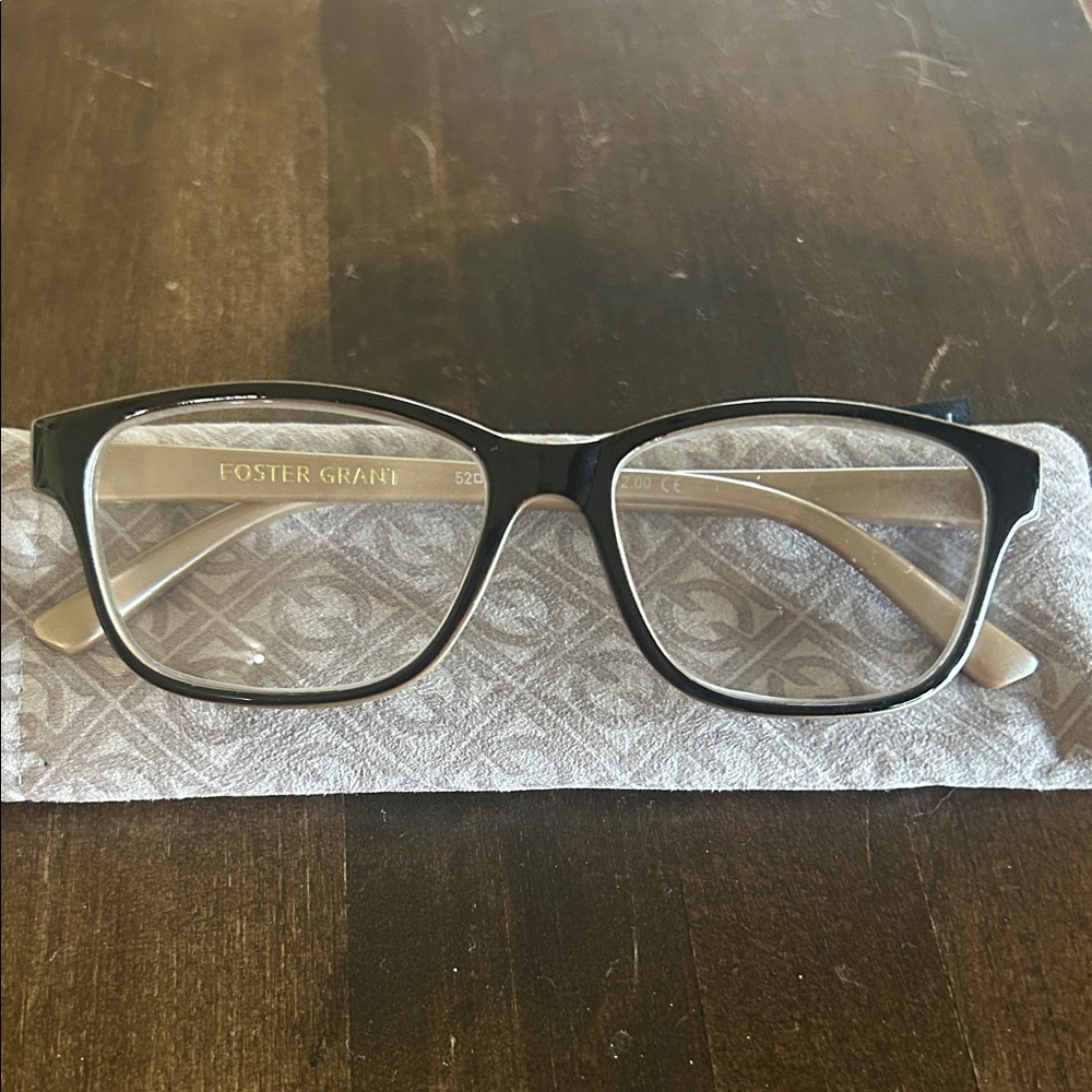 Foster Grant Brown and Tan Eyeglasses Readers